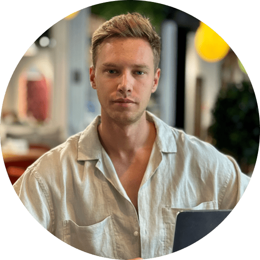 Артем Толкис